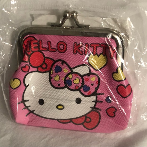 Hello Kitty coin purse Hello Kitty hearts graphics pink.4”X3-1/2” - Picture 3 of 4